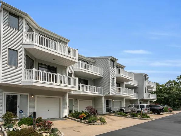 7 Navesink Court, Long Branch, NJ 07740