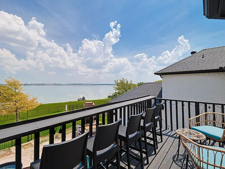 4710 Scenic Dr — Photo 24
