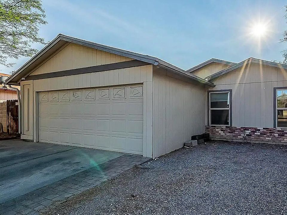 1st image of 4765 N Woodside Dr