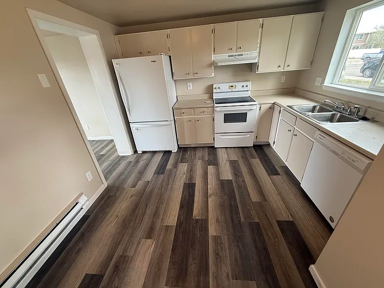 820 Moccasin Ln — Photo 2