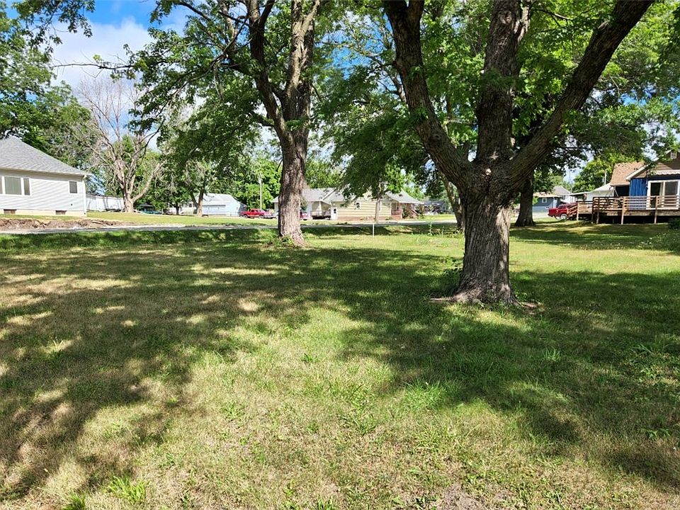 504 NE 1st St, Melcher, IA 50163 Zillow