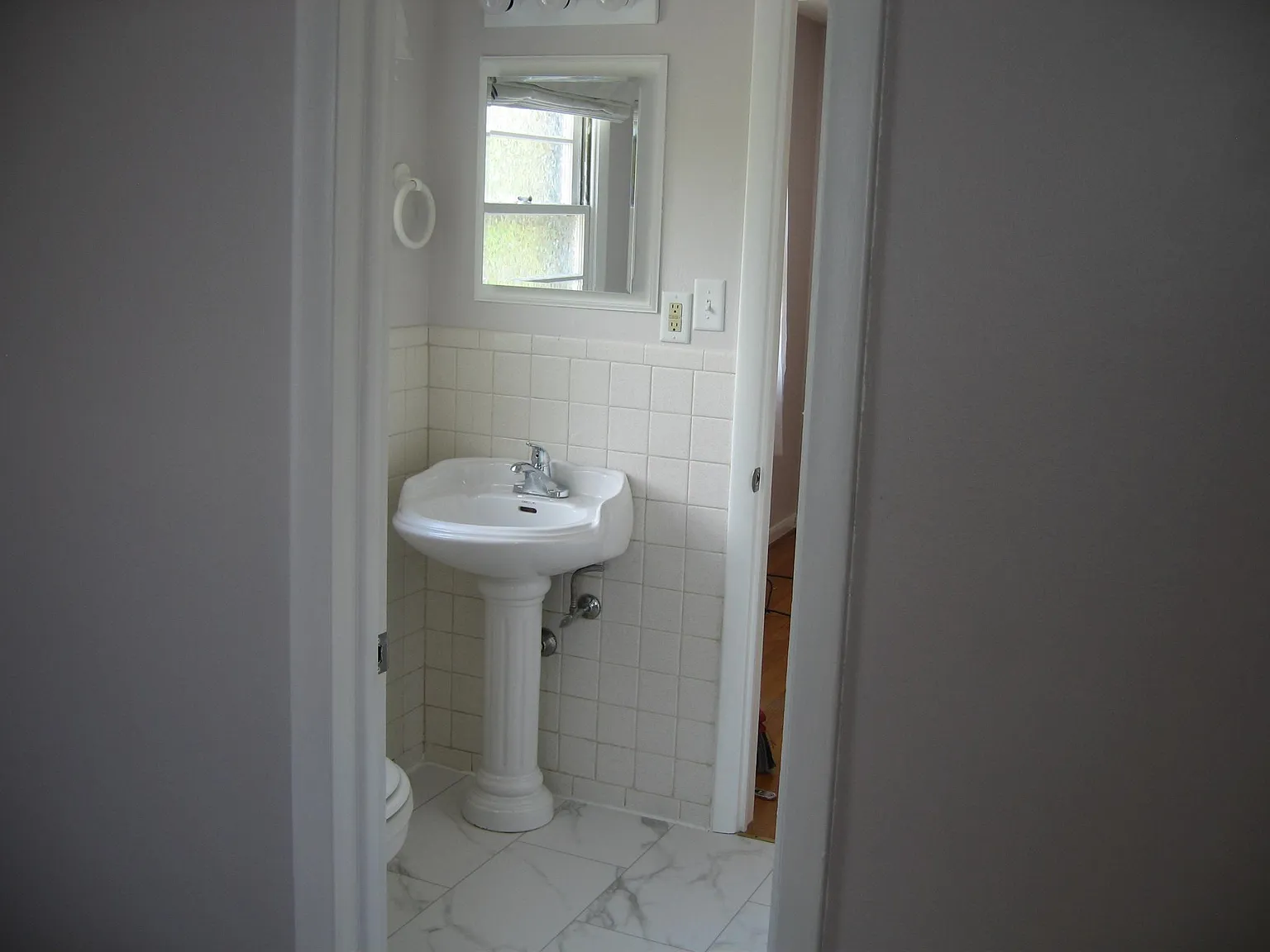 2 bed, 875 sqft, $1,100 — Photo 3