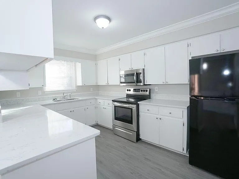3801 Hill Rd #3 — Photo 8