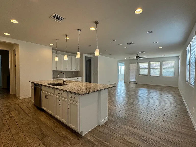 20901 E Macaw Dr — Photo 3
