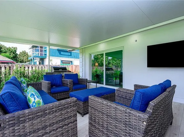 540 102nd AVE N, NAPLES, FL 34108