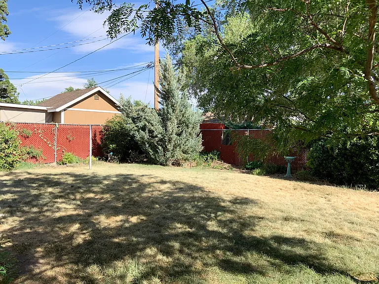 1927 K St — Photo 15