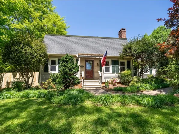101 Charissa Dr, Clemson, SC 29631