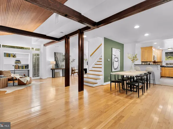 3422 Porter St NW, Washington, DC 20016