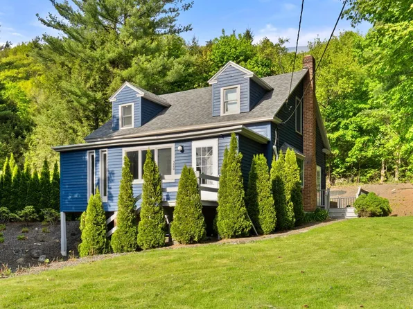 320 Laurel St, Lee, MA 01238