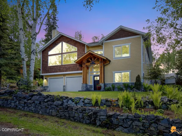 10650 Lone Tree Dr, Anchorage, AK 99507