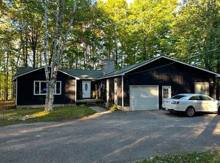 8118 E Mitchell Rd, Petoskey, MI 49770