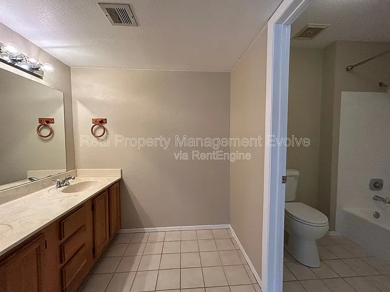 9465 N 92nd St #108 — Photo 20
