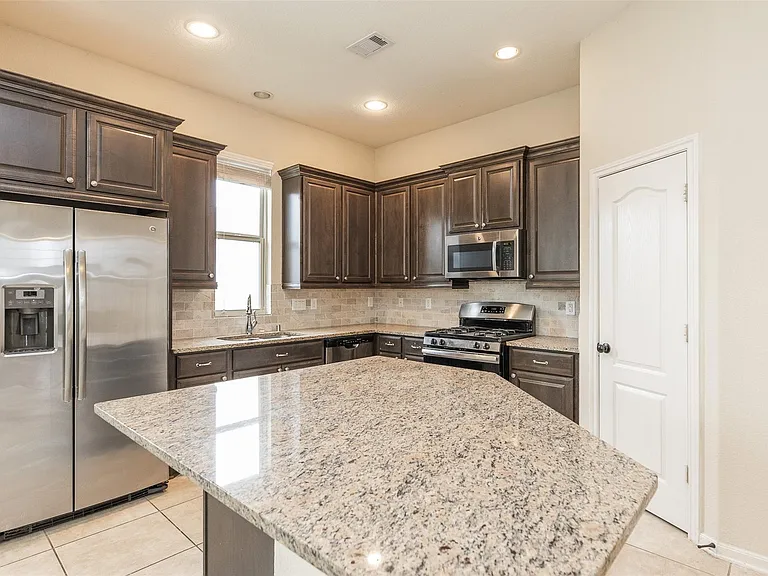 24943 Blue Mountain Park Ln — Photo 10