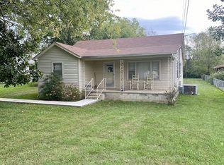 1886 Readyville St, Readyville, TN 37149