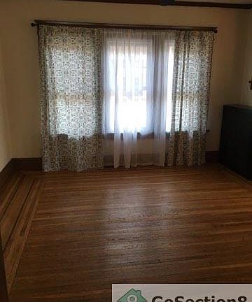 4th image of 949 Amherst St #2
