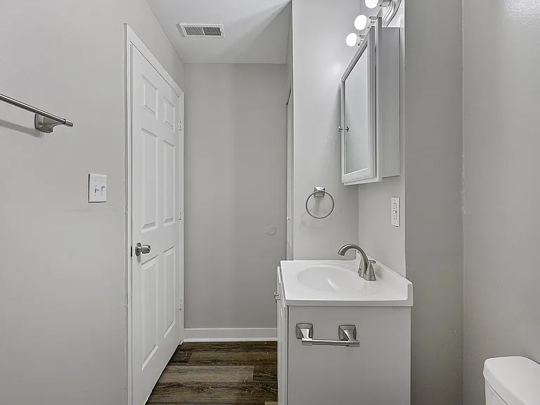 2906 Alms Pl #4 — Photo 14