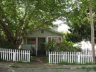2nd image of 1121 Indiana St