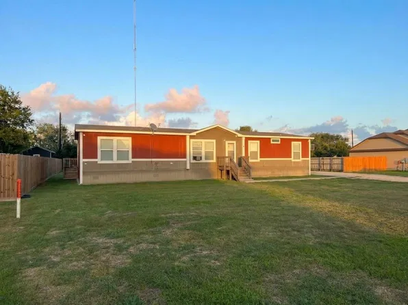13036 Annette Rd, Angleton, TX 77515