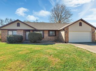 57 Paulette Dr, Belleville, IL 62226