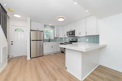 109 Delmont Ct #B1 Photo 1 109 Delmont Ct #B1 Photo 1