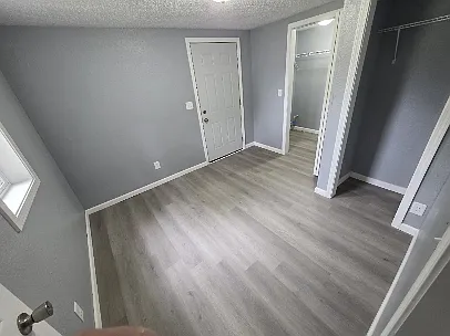 2 bed, $1,100 — Photo 4