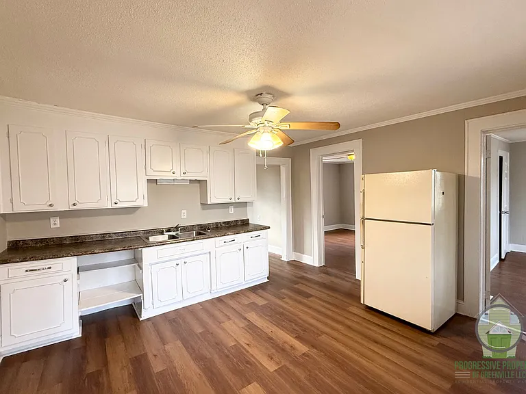 403 Tampa St — Photo 5