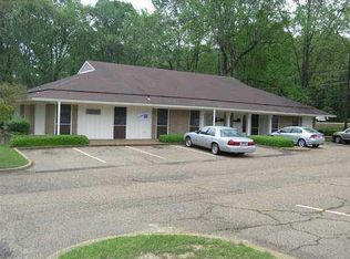600 E Northside Dr, Clinton, MS 39056