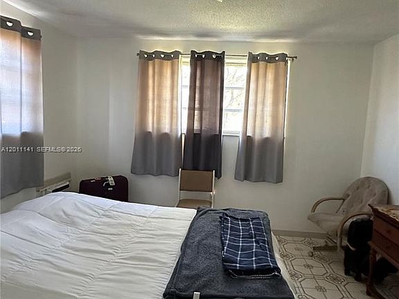 5th image of 16790 NE 14th Ave APT 112