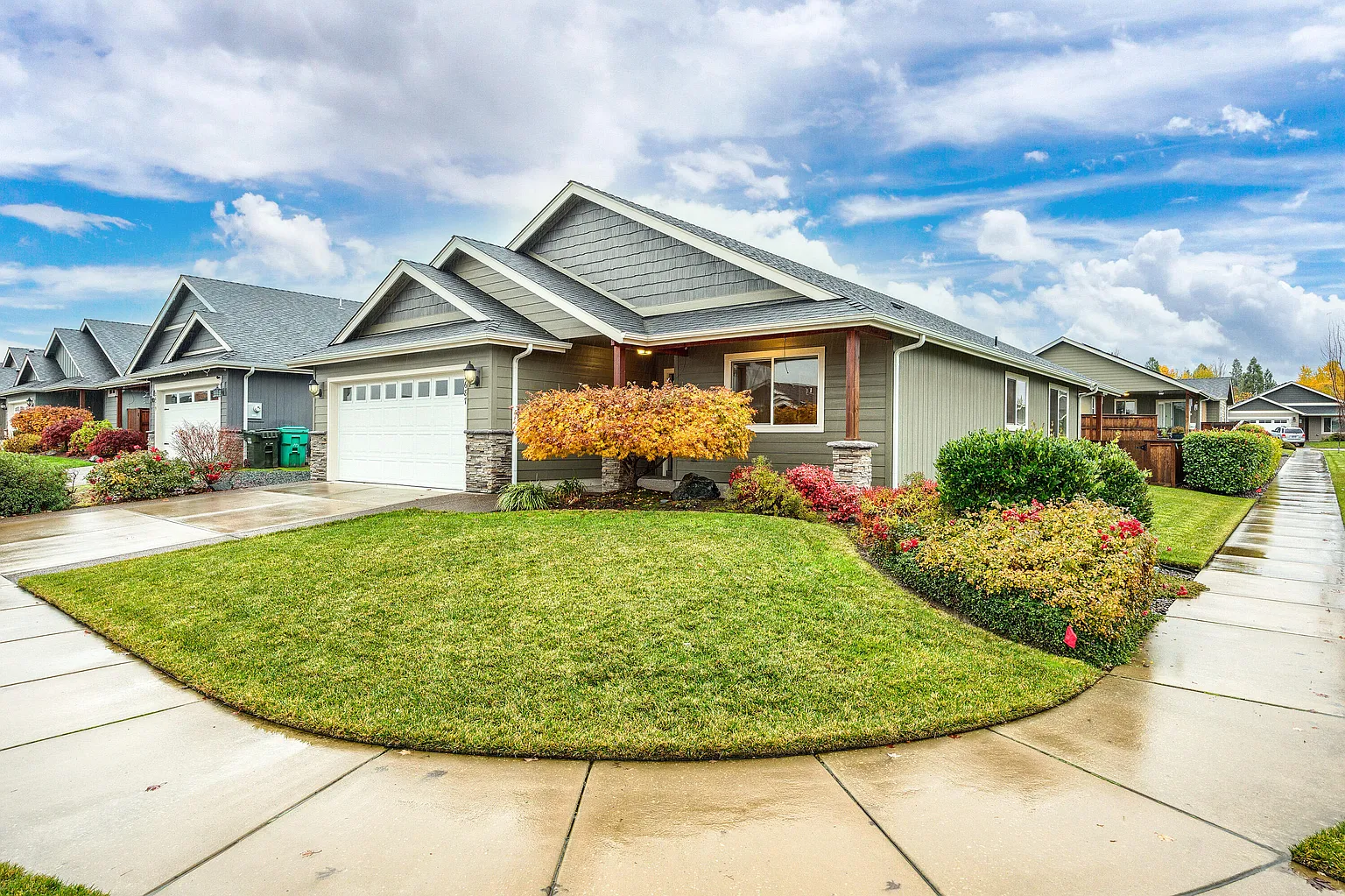 2687 Dahlia Way photo 1