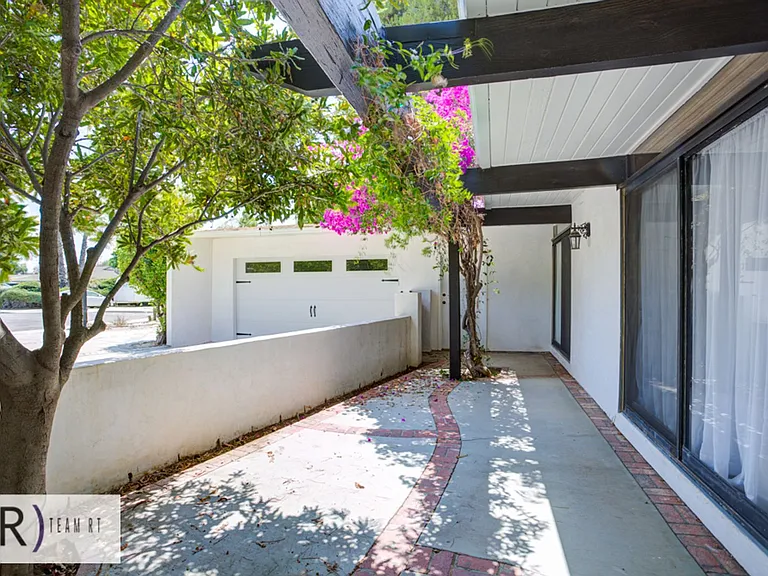 5304 Grassy Trail Dr — Photo 4
