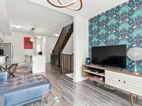 261 Skinner Rd #23, Hamilton, ON L8B 1W6