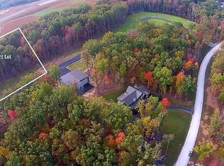 16 Taxiway Ln, Oneida, TN 37841