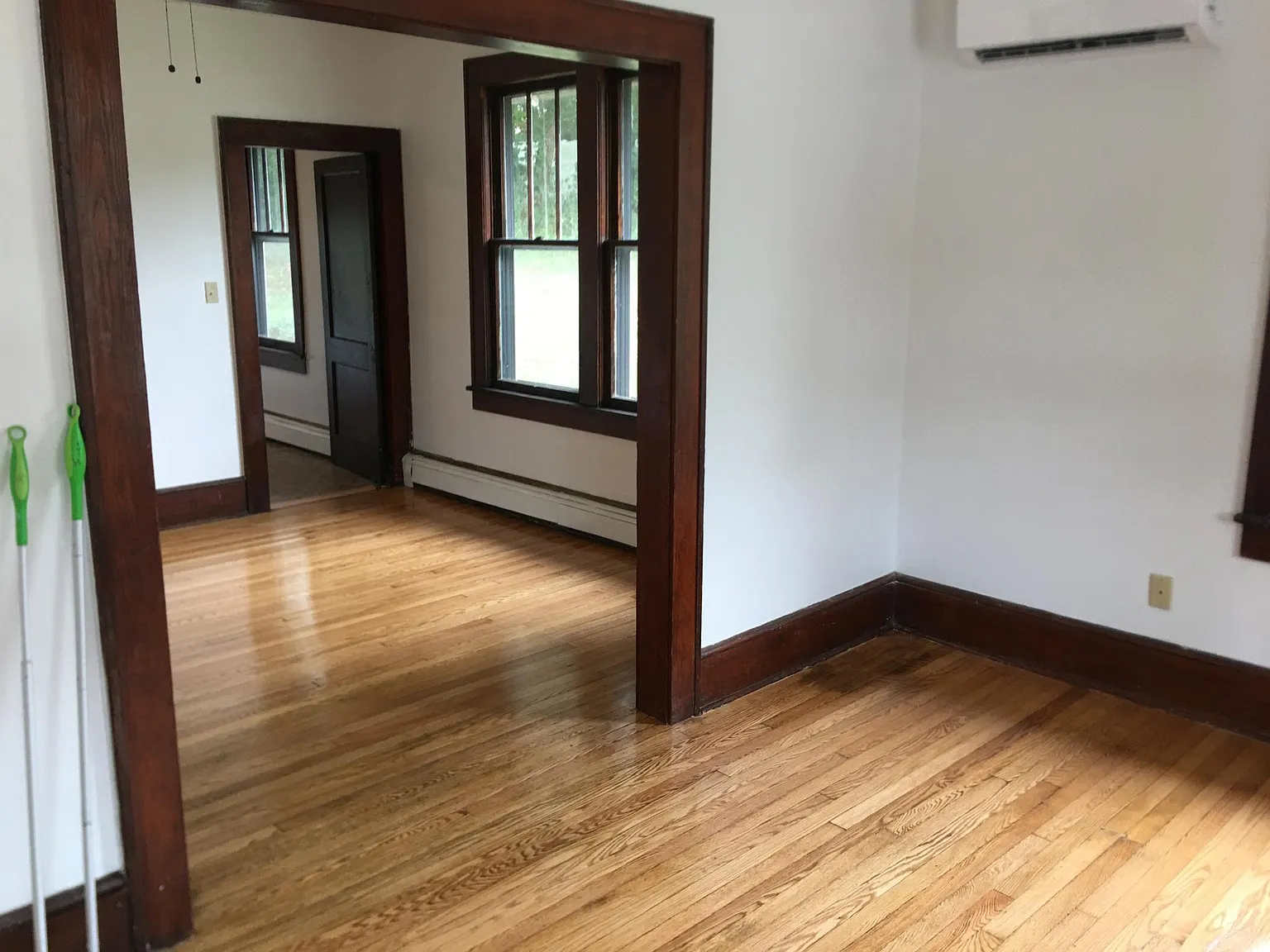 815 Patrick Henry Dr — Photo 3
