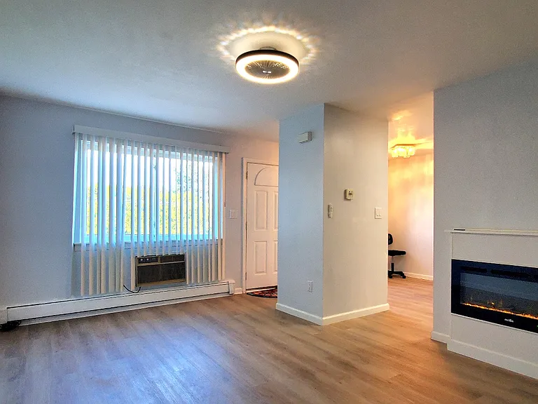 115 Halifax St #25 — Photo 8