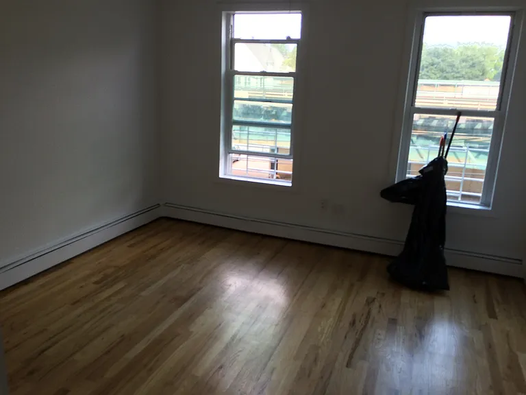 3662 White Plains Rd #2 — Photo 4