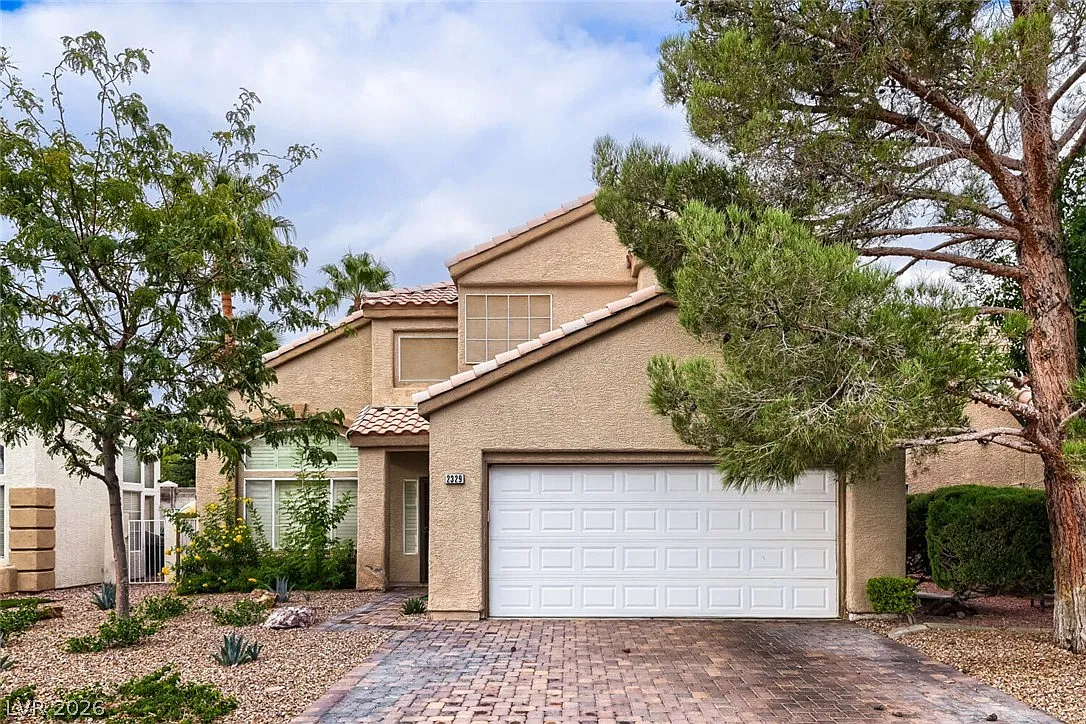 3 bed, 2.5 bath, 1658 sqft, $2,800 — Photo 1