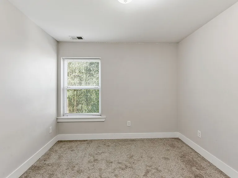 702 N Church St — Photo 36