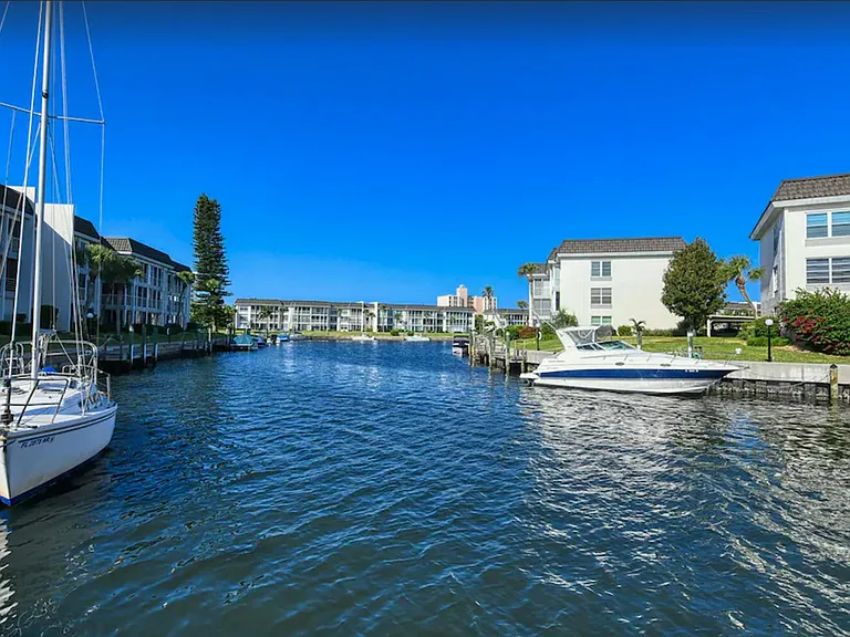 4330 Falmouth Dr #204 — Photo 21