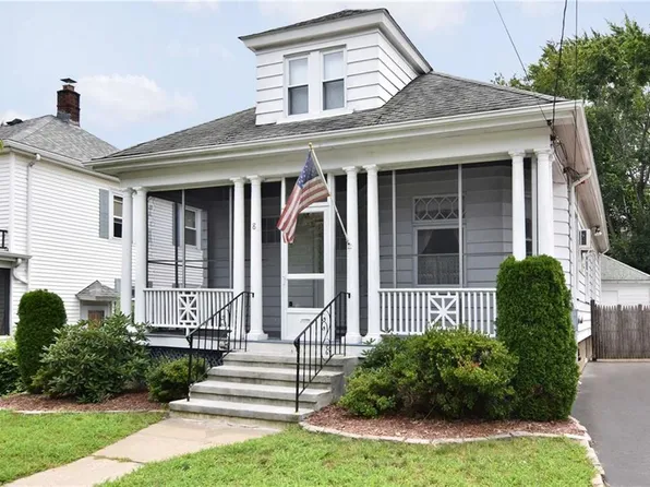 8 View St, Providence, RI 02908
