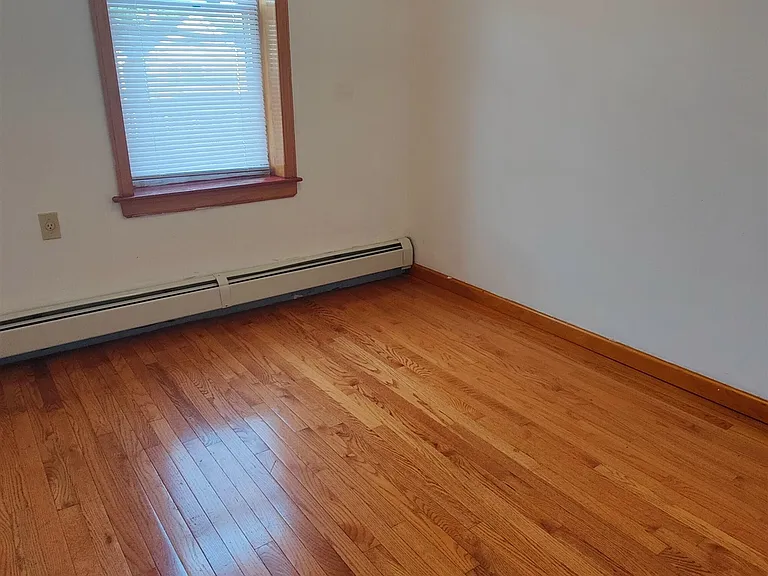 693 Kennedy Blvd #2 — Photo 8