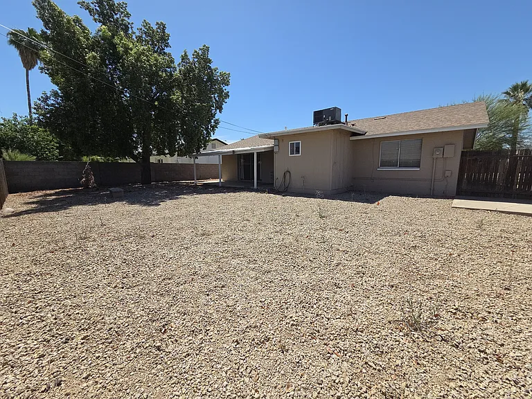 1418 E Broadmor Dr — Photo 11