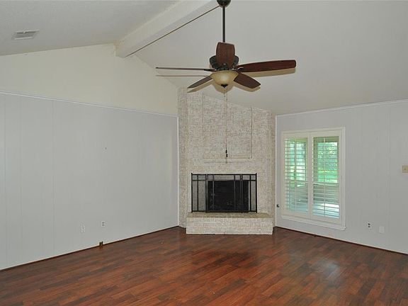 5th image of 3008 Shady Creek Dr
