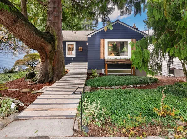 9219 5th Avenue NE, Seattle, WA 98115