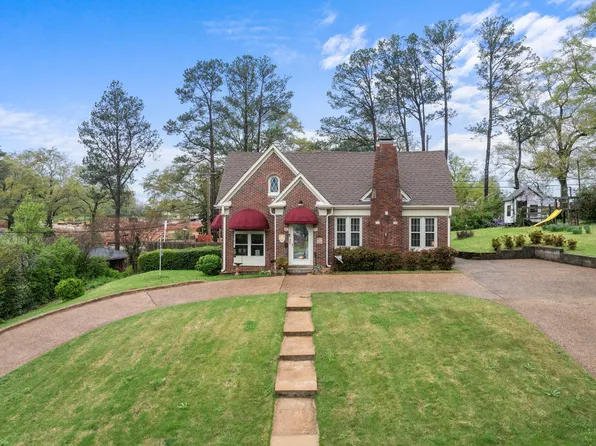 620 Riverview Dr, Florence, AL 35630