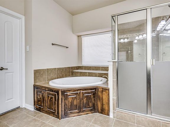 5th image of 14069 Union Grove Ln