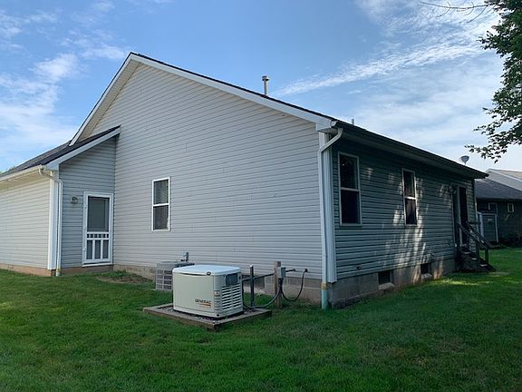 4th image of 51 Foxtail Ln