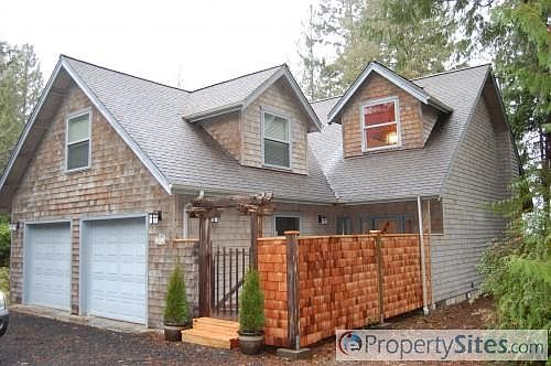 1st image of 781 E Lagoon Dr