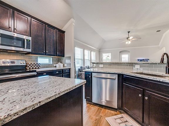 4th image of 4612 Lake Cove Way