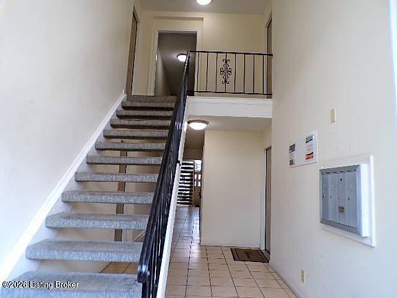 3rd image of 1111 La Fontenay Ct