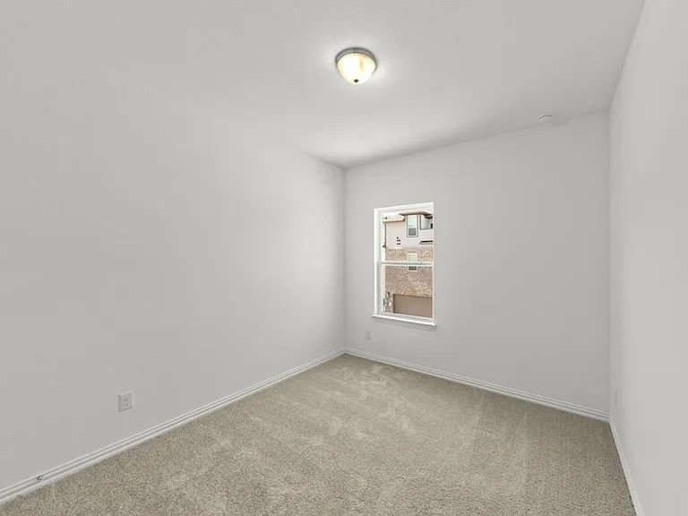 1048 Keene Ridge Dr — Photo 14